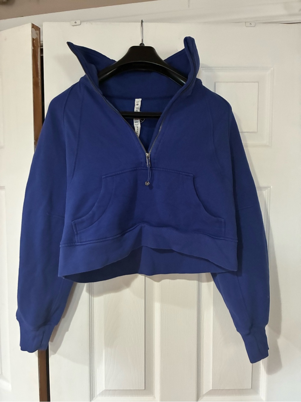 Lululemon cropped scuba royal Blue